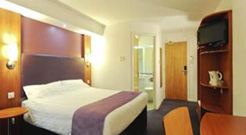 Premier Inn Hemel Hempstead Central Exterior foto
