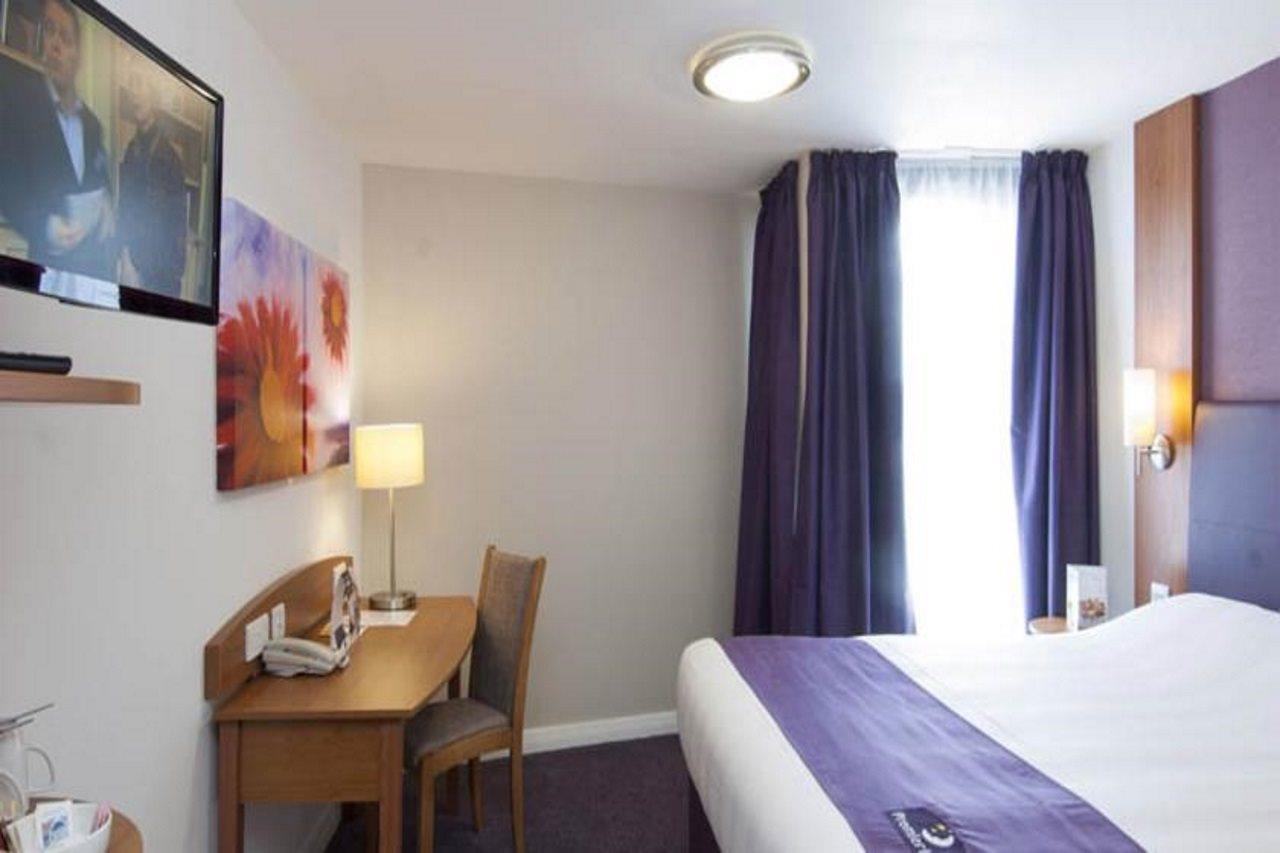 Premier Inn Hemel Hempstead Central Exterior foto