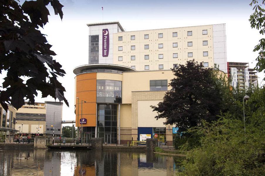 Premier Inn Hemel Hempstead Central Exterior foto